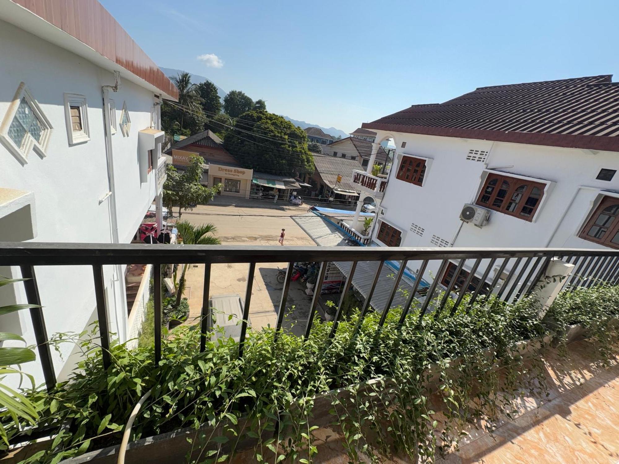 Vang Vieng Green Hotel Eksteriør bilde